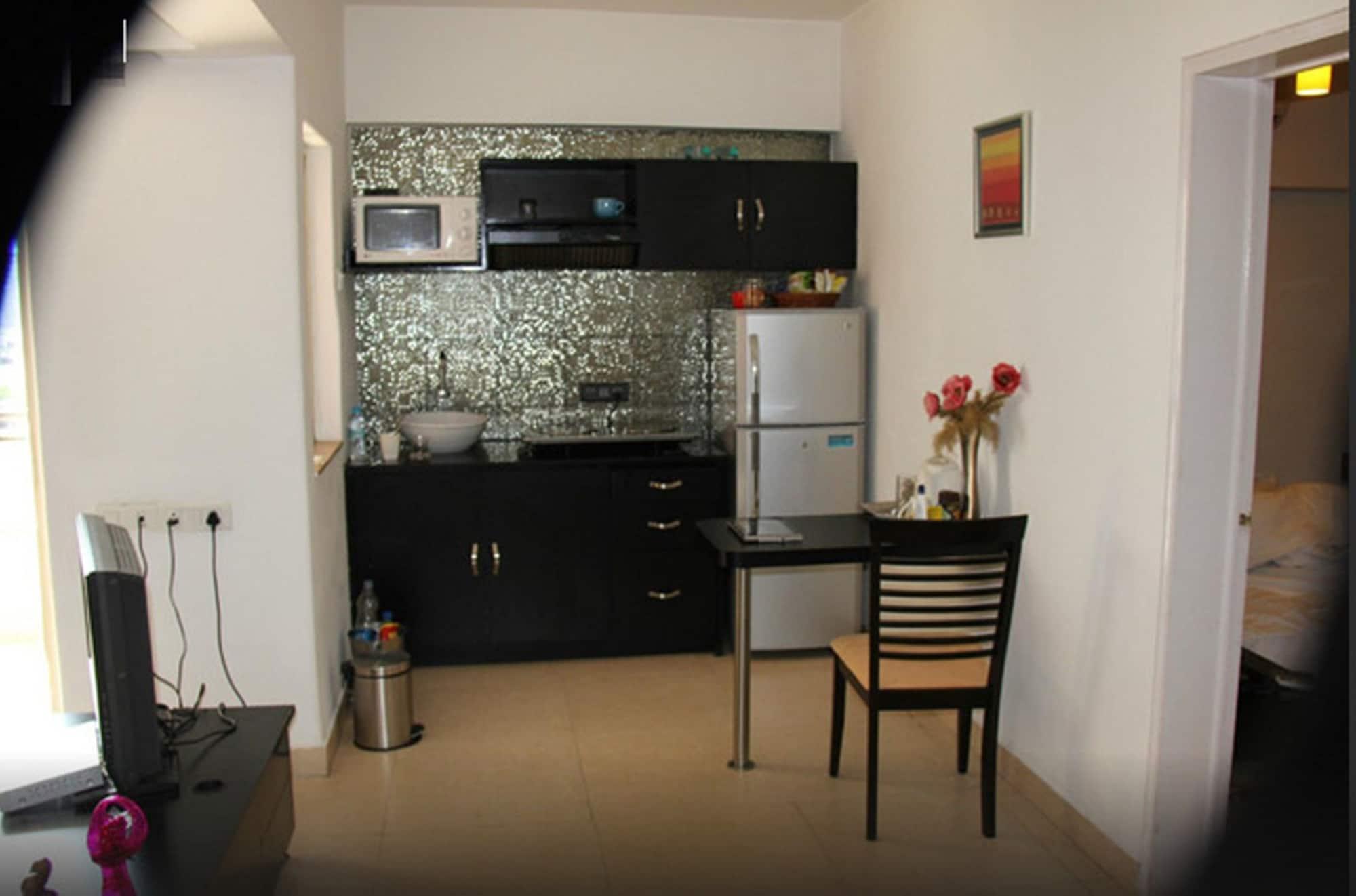 Royal Orchid Golden Suites Pune Eksteriør billede